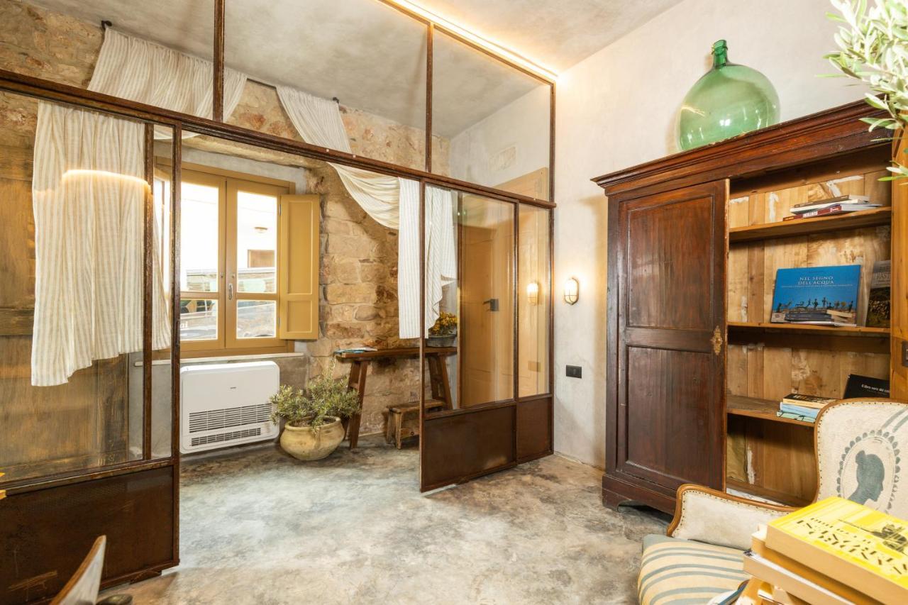 Via Roma Charming Rooms Baunei Exterior photo